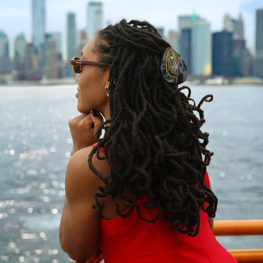 Oyster Hand-Painted Claw Hair Clip