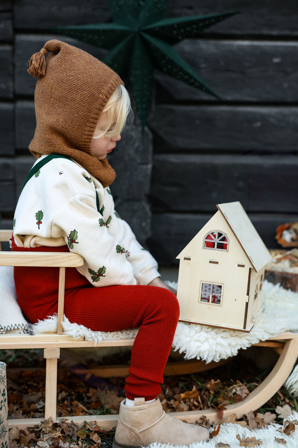 Silly Silas Maple Leaf w Dark Forest Green Footless Tights