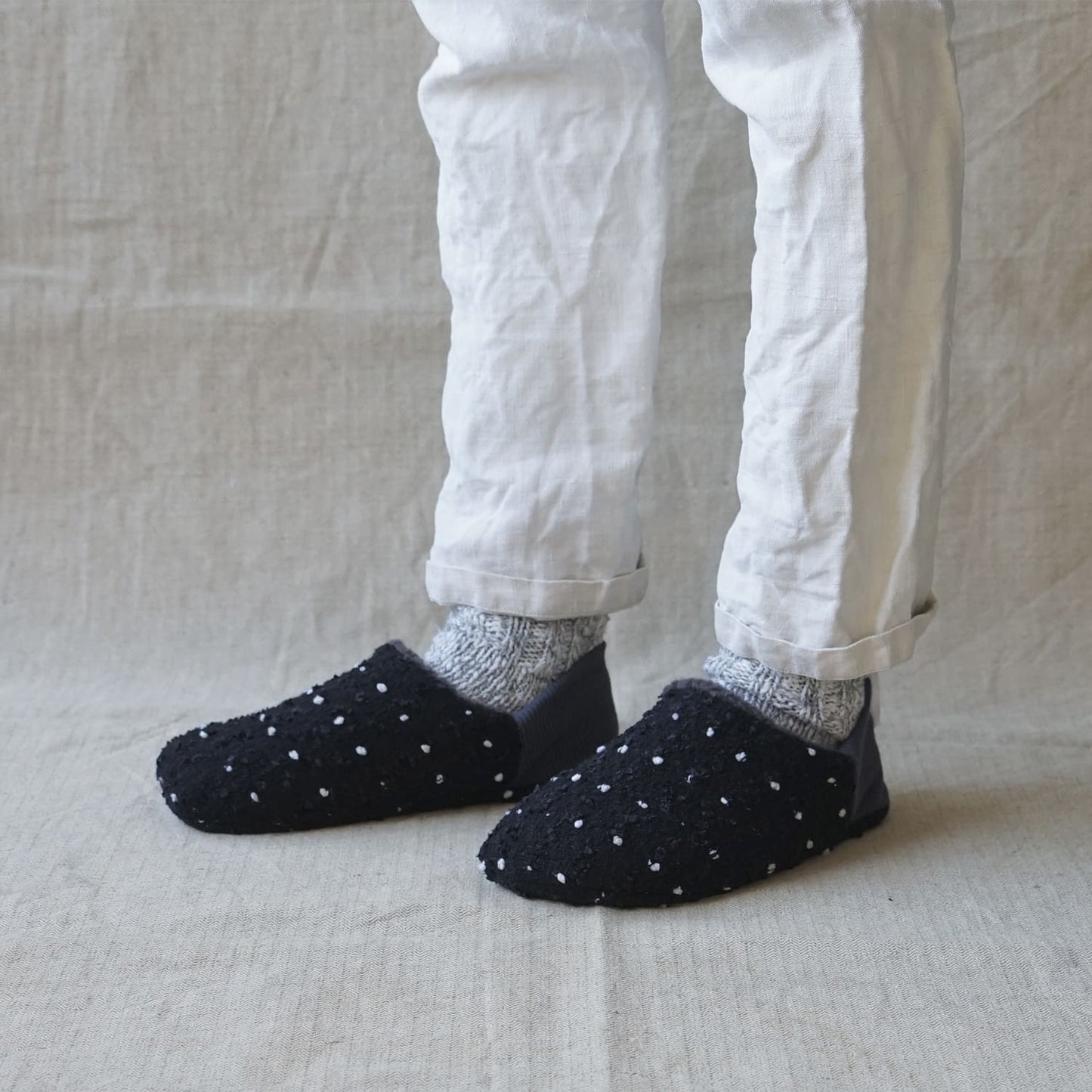 Dot Tweed Sheep Boa Pile Room Shoes