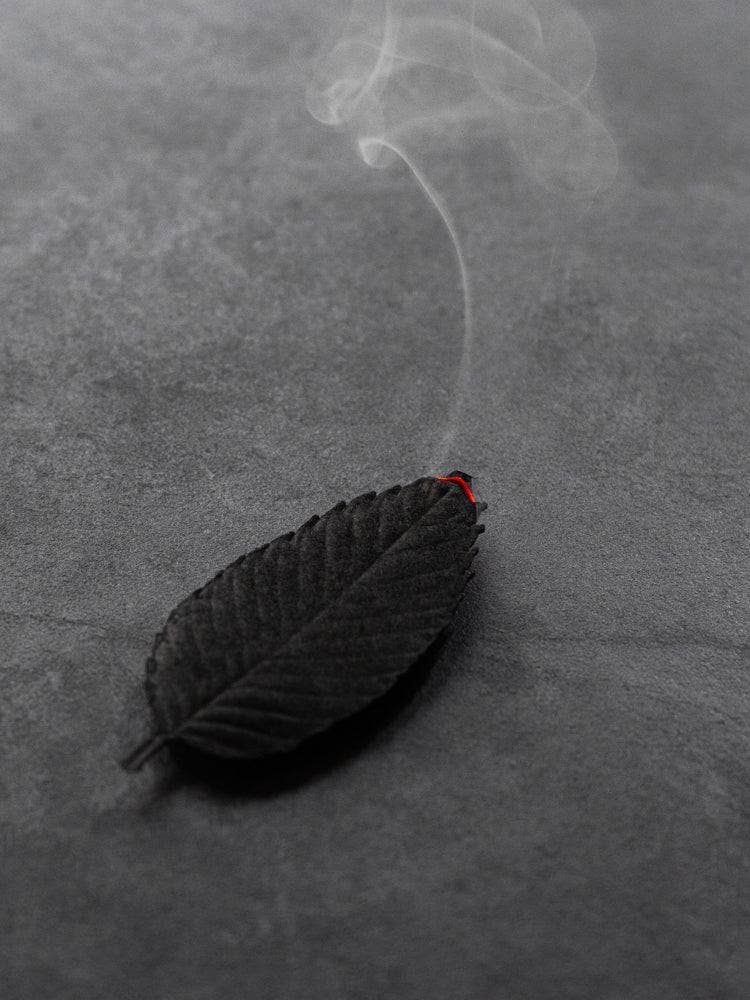 HA KO Paper Incense - Black - No. 1 Relax