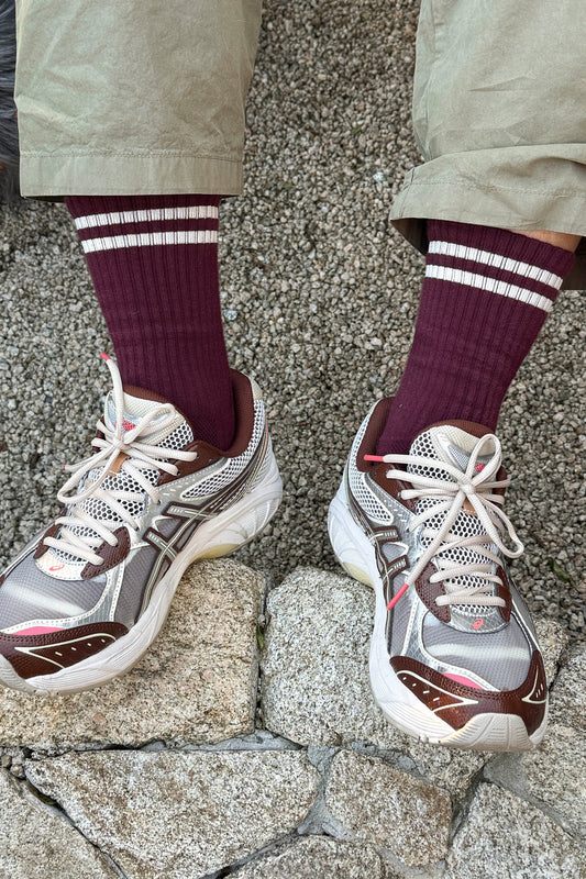 Le Bon Shoppe Maroon Extended Boyfriend Socks