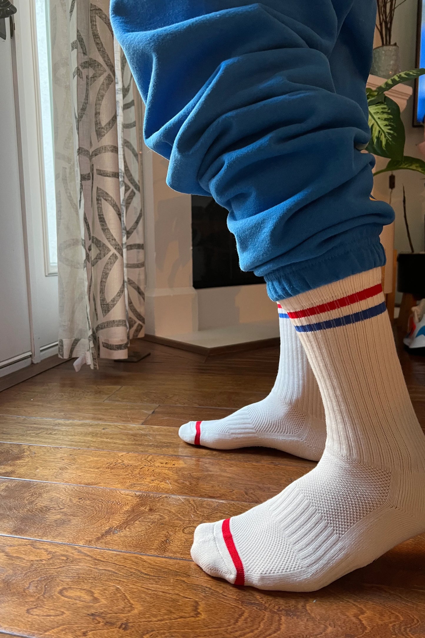 Le Bon Shoppe Milk Extended Boyfriend Socks