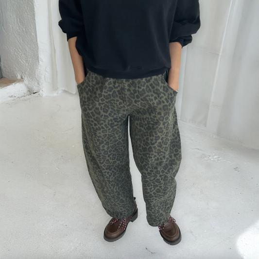 Le Bon Shoppe Fern Leopard Arc Pants