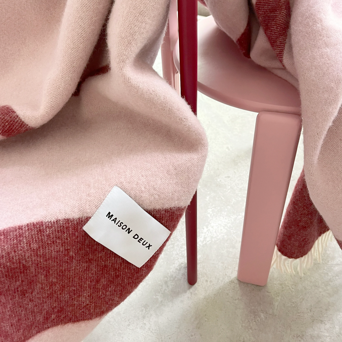 Pink Bordo Swirl Blanket