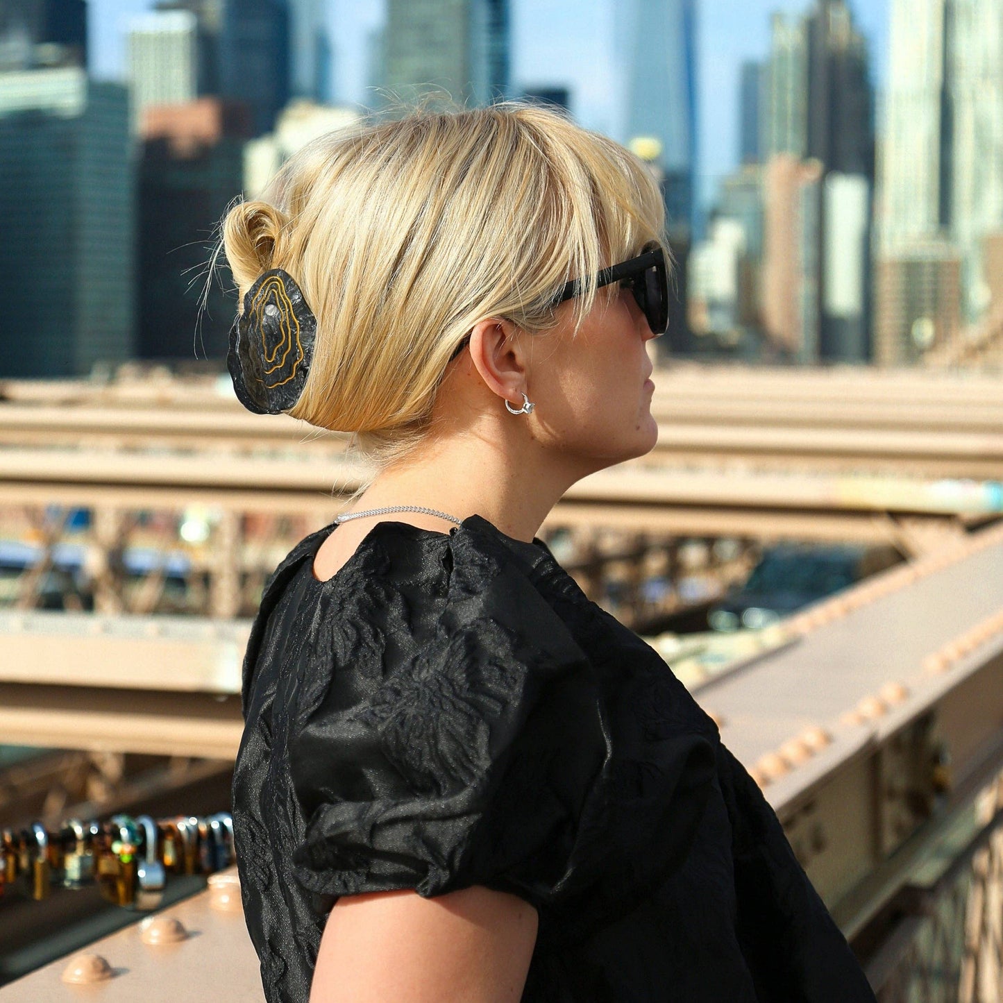 Oyster Hand-Painted Claw Hair Clip