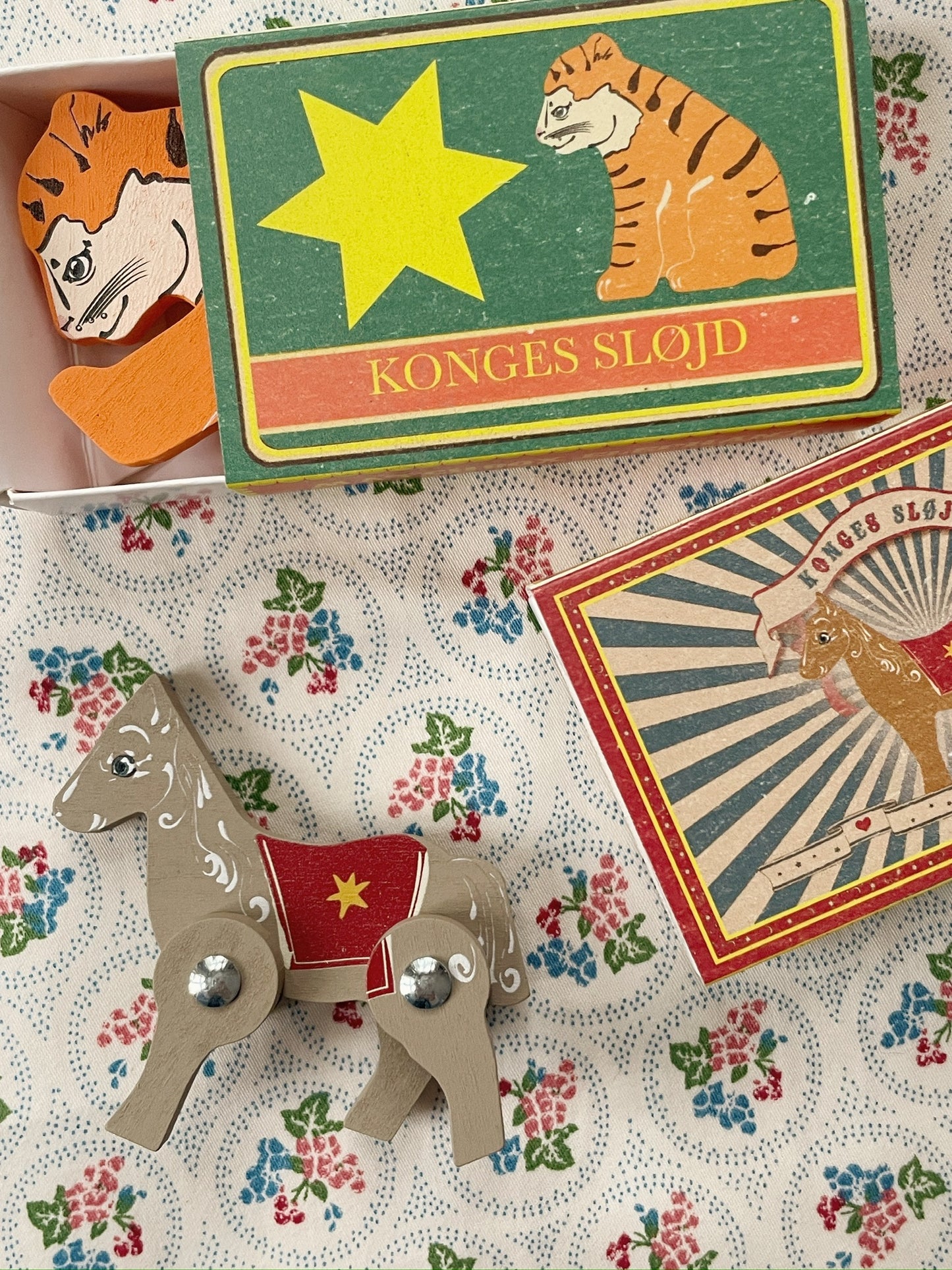 Konges Sløjd Matchbox Elephant