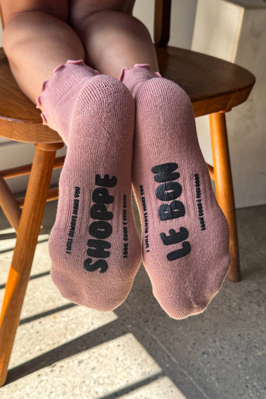 Le Bon Shoppe Vintage Pink / Black Ruffled Hugger Crew Socks