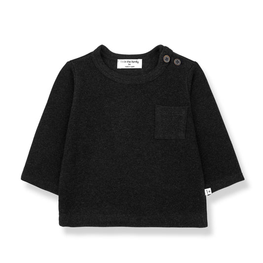 long sleeve t-shirt in a dark grey colour with a square pocket on the left side of the chest with two small buttons on the shoulder seam on the left