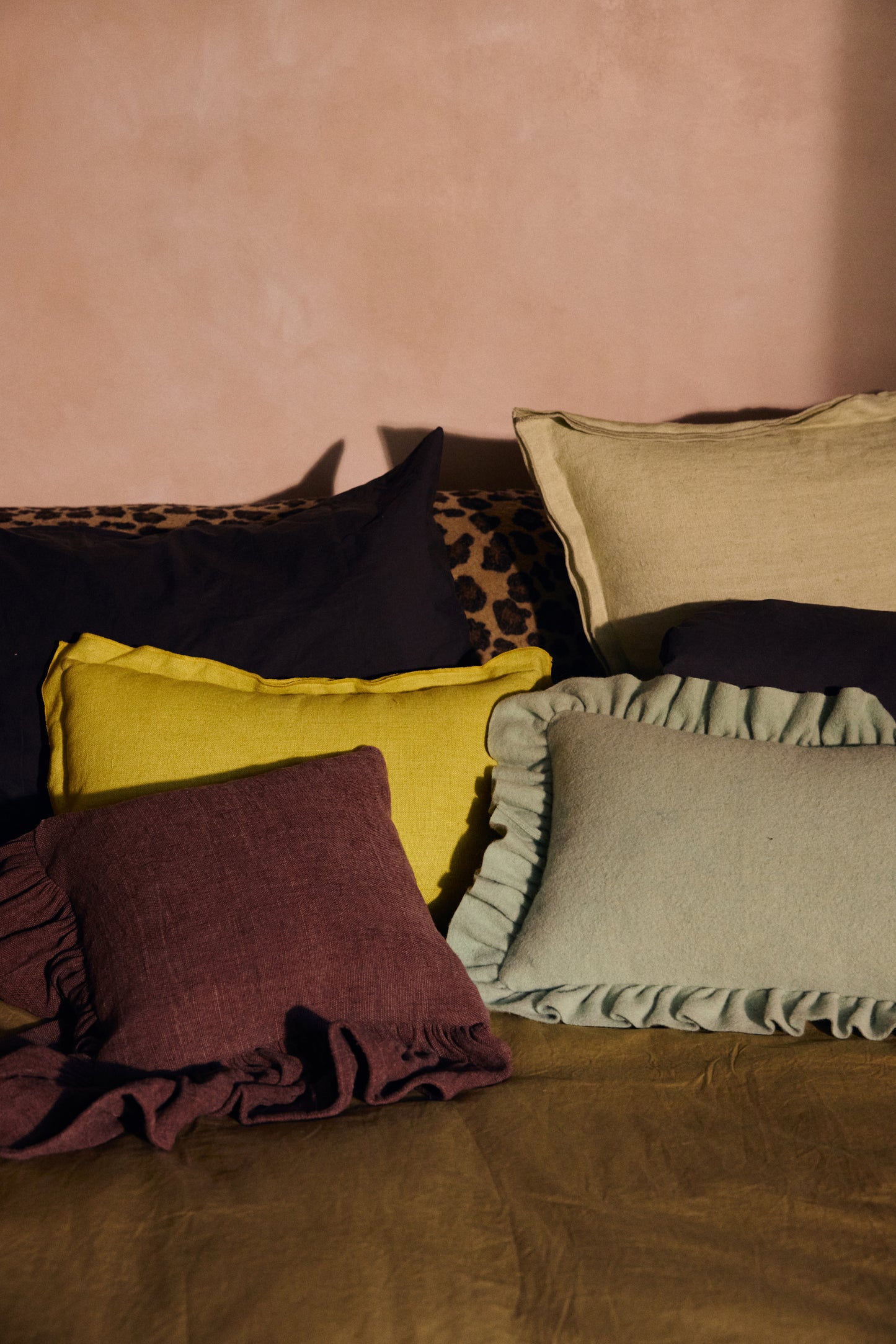 HKliving Lemongrass Linen Pillow