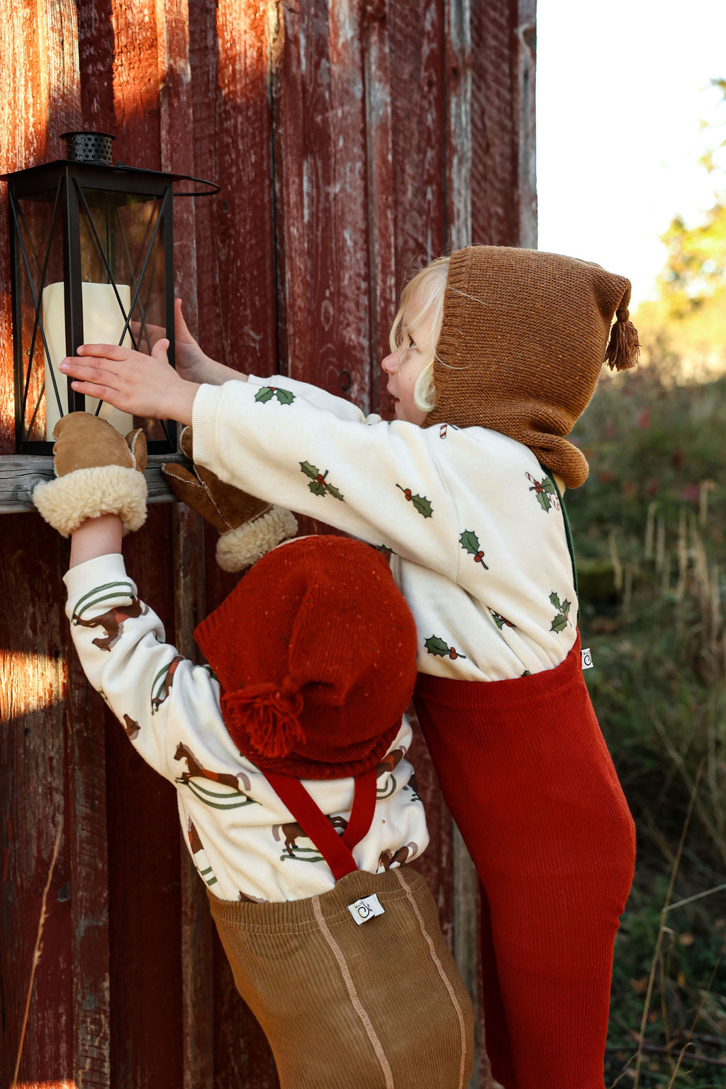 Silly Silas Maple Leaf w Dark Forest Green Footless Tights