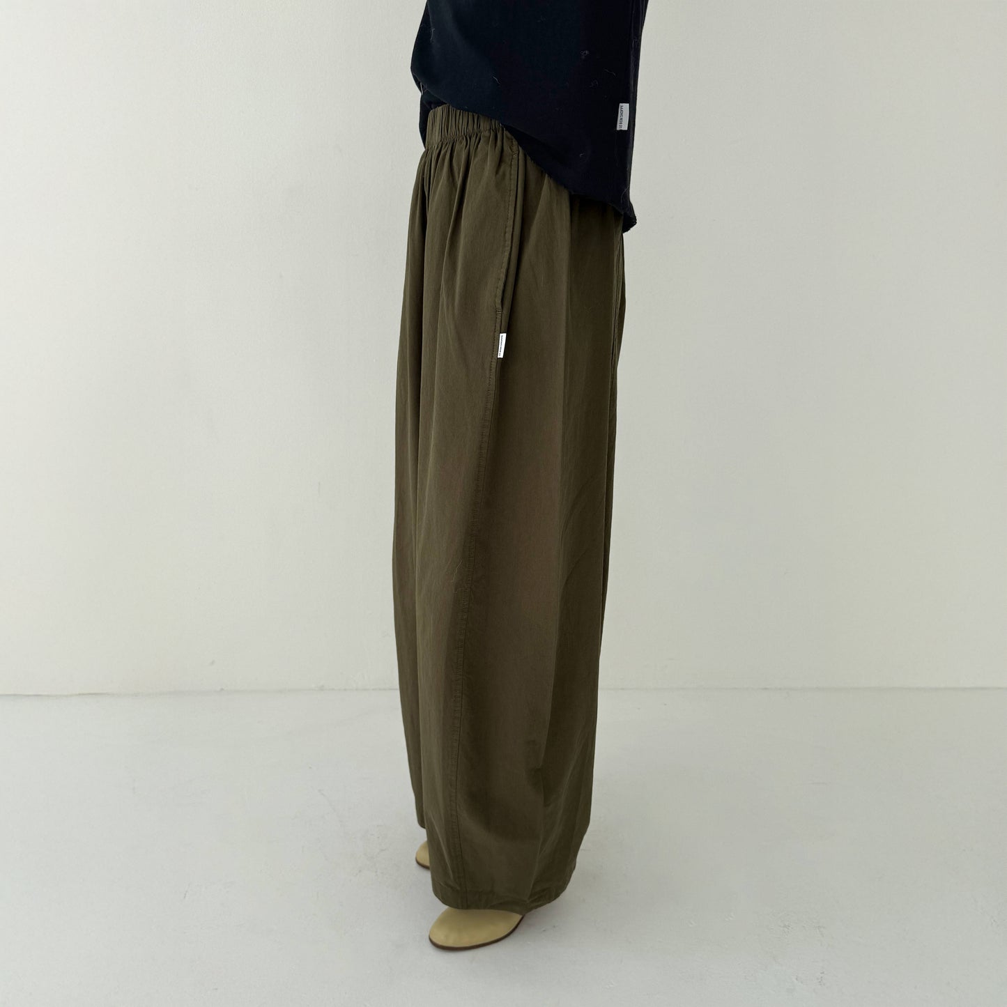 Le Bon Shoppe Olive Parachute Pants