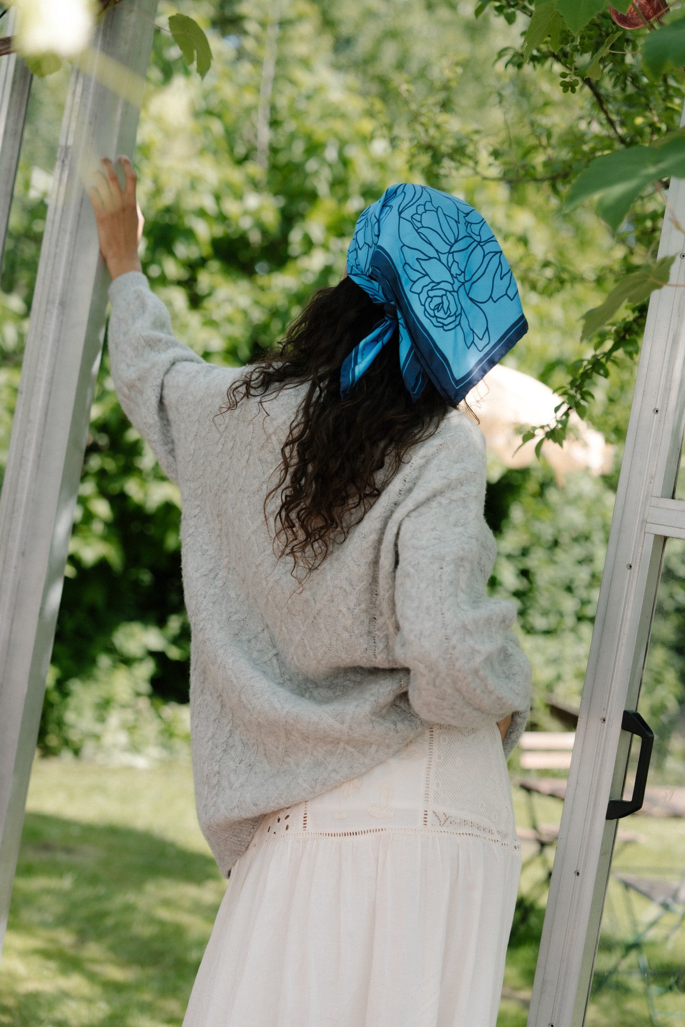 Becksöndergaard Azure Blue Stencia Tulip Sia Scarf