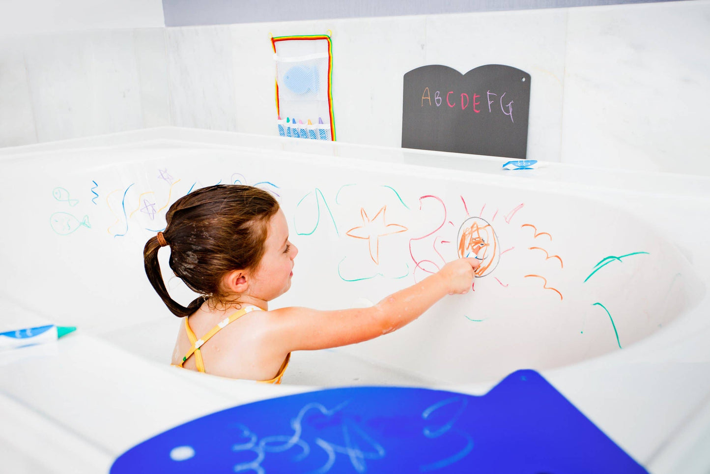 Kitpas Rice Bran Wax Bath Crayons 3 Colour Set - Fish