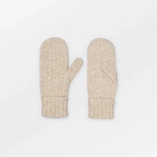 Becksöndergaard Birch White Cable Mittens with intricate cable knit details and a soft lining for warmth during winter.