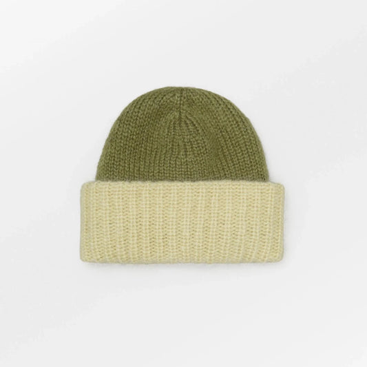 Becksöndergaard Two-Tone Oma Beanie in Cypress Green, made from a blend of Superkid Mohair, Nylon, and Merino Wool. The cozy beanie features a stylish two-tone design and is displayed on a neutral background, highlighting its unisex appeal.