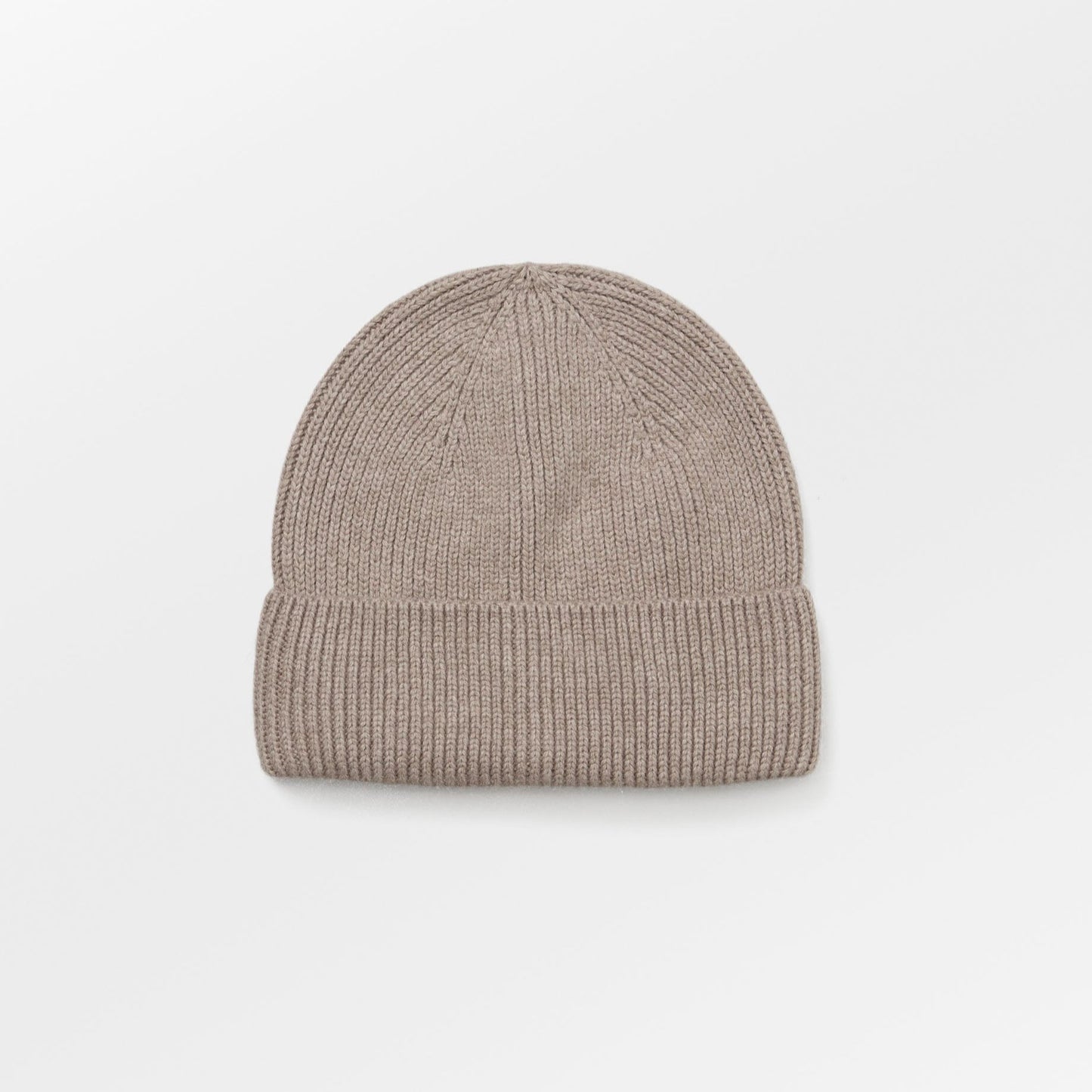 Becksöndergaard Woona Beanie in Dark Beige Melange made from a soft wool blend, perfect for cold autumn and winter days.