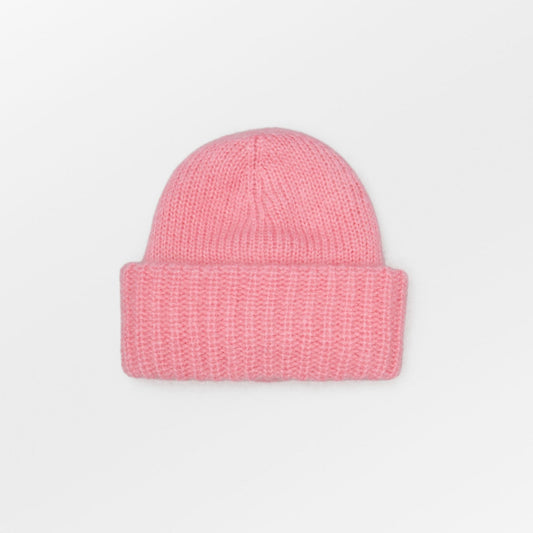 Becksöndergaard Oma Beanie in Lilac Chiffon, made from a blend of Superkid Mohair, Nylon, and Merino Wool. The cozy beanie is displayed on a neutral background, highlighting its elegant design and unisex appeal.