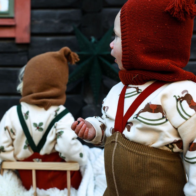 Silly Silas Acorn Brown w Maple Leaf Footless Tights