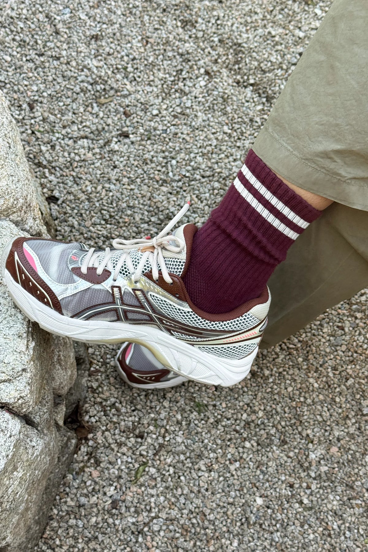 Le Bon Shoppe Maroon Extended Boyfriend Socks