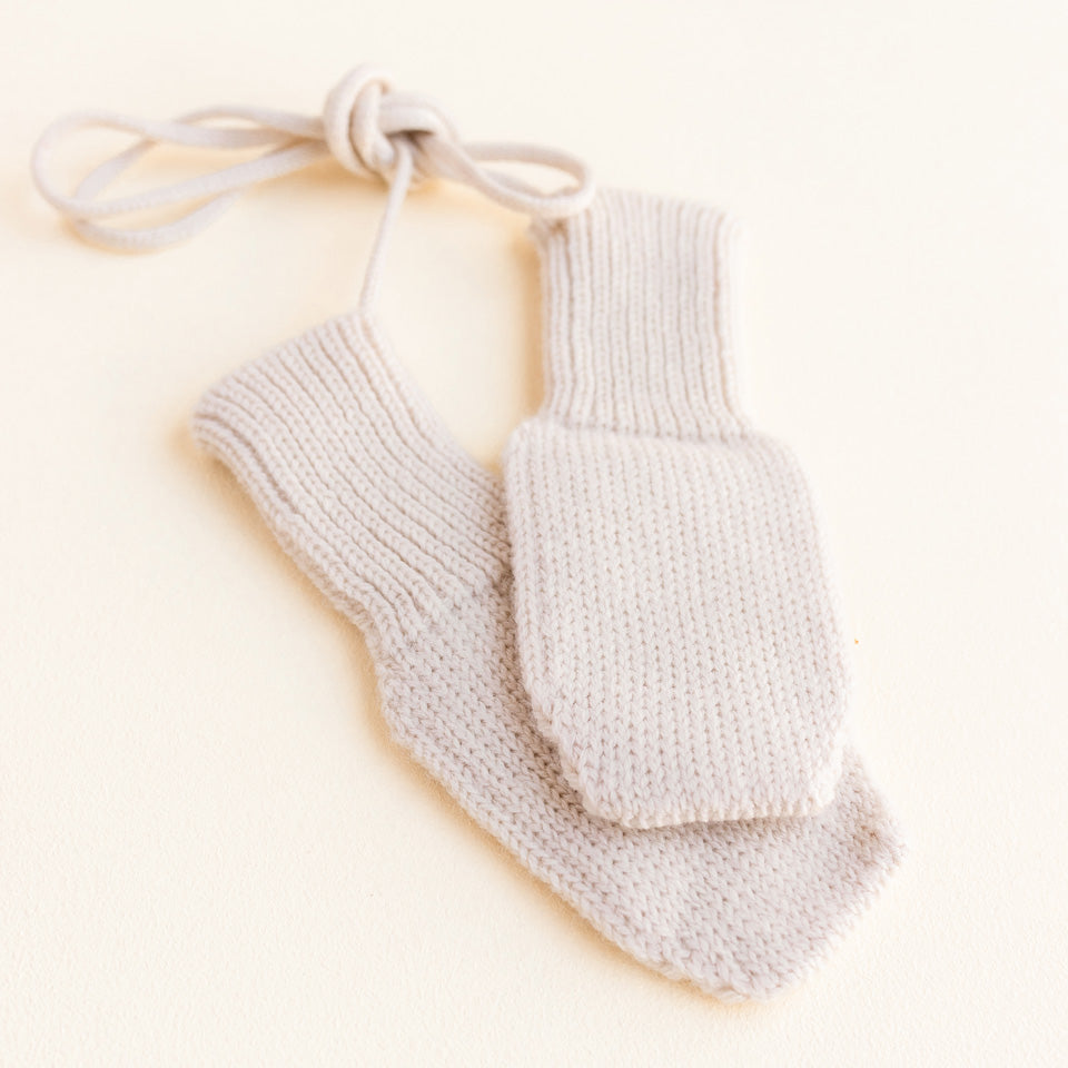 Cream Fiza Mittens
