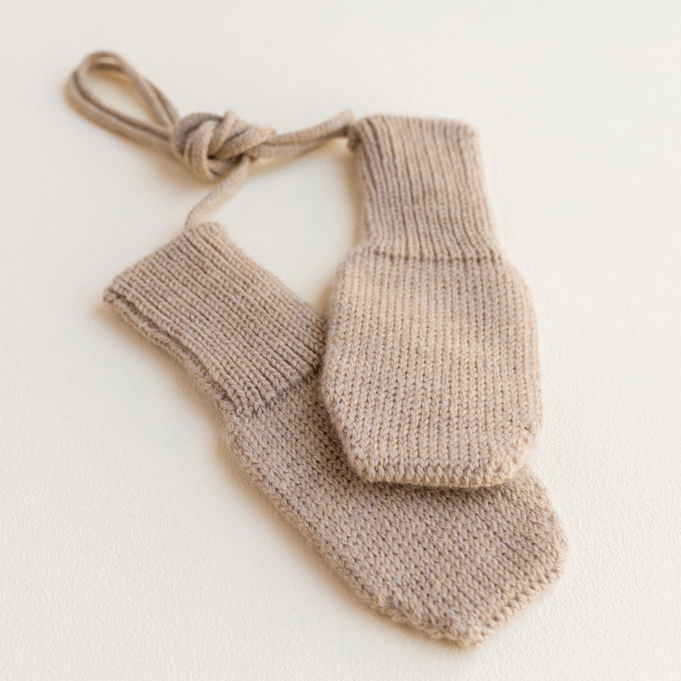Sand Fiza Mittens
