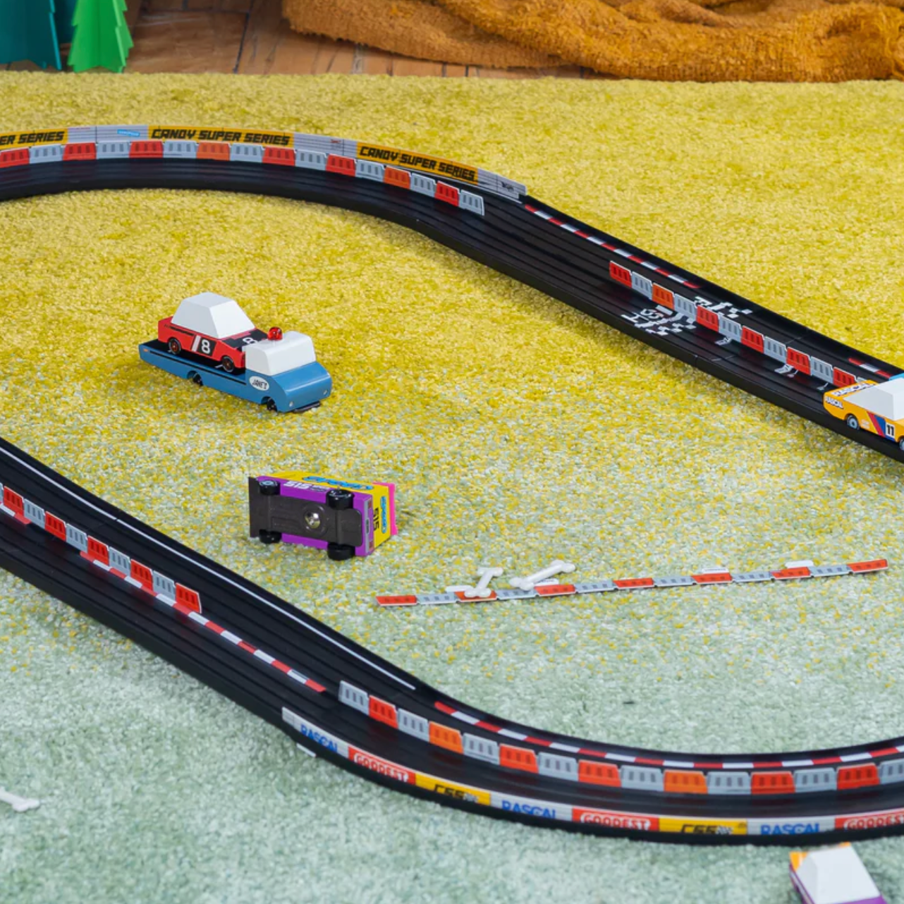 Candylab Candycar Roadworks Oval Speedway Playset