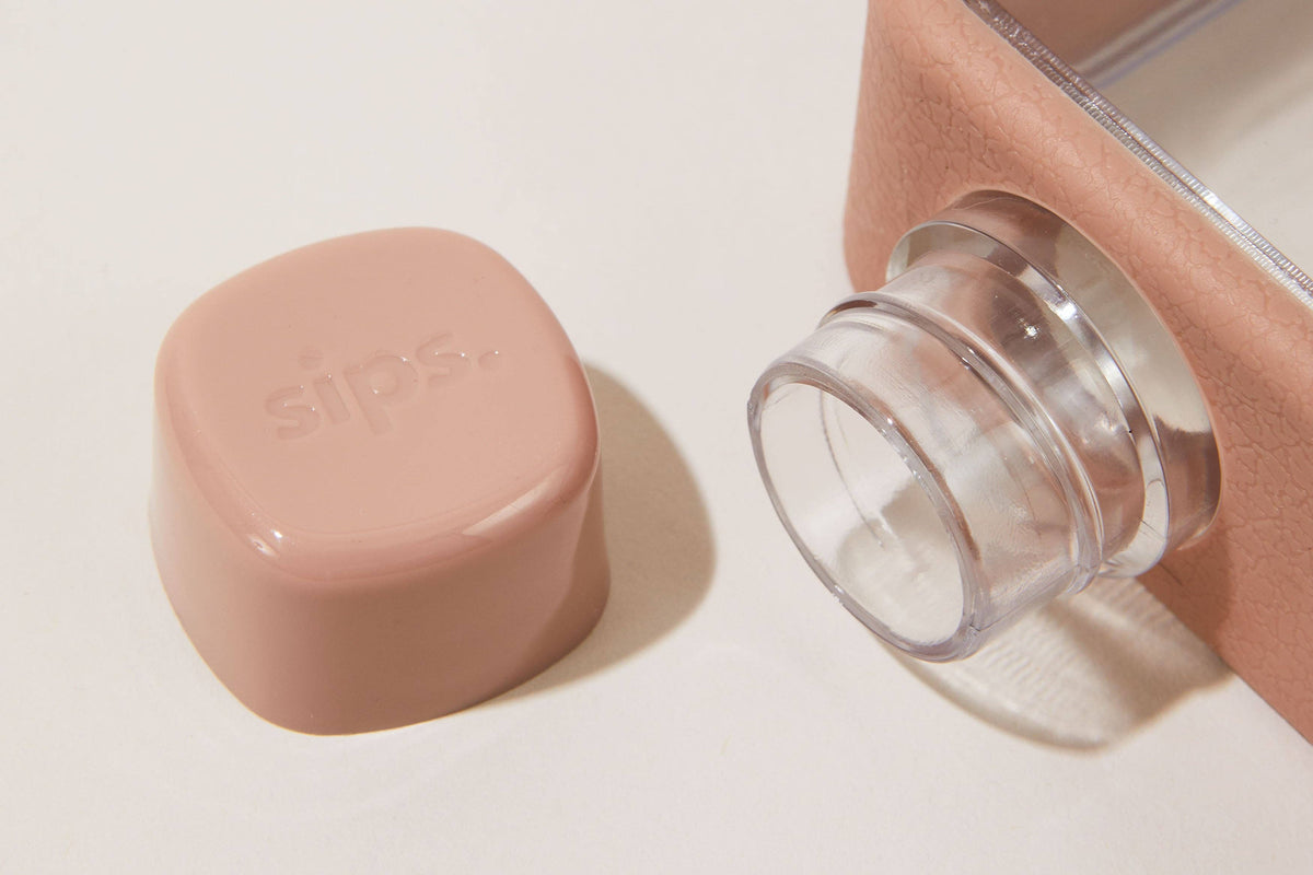 Sips Original Bottle in Taupe