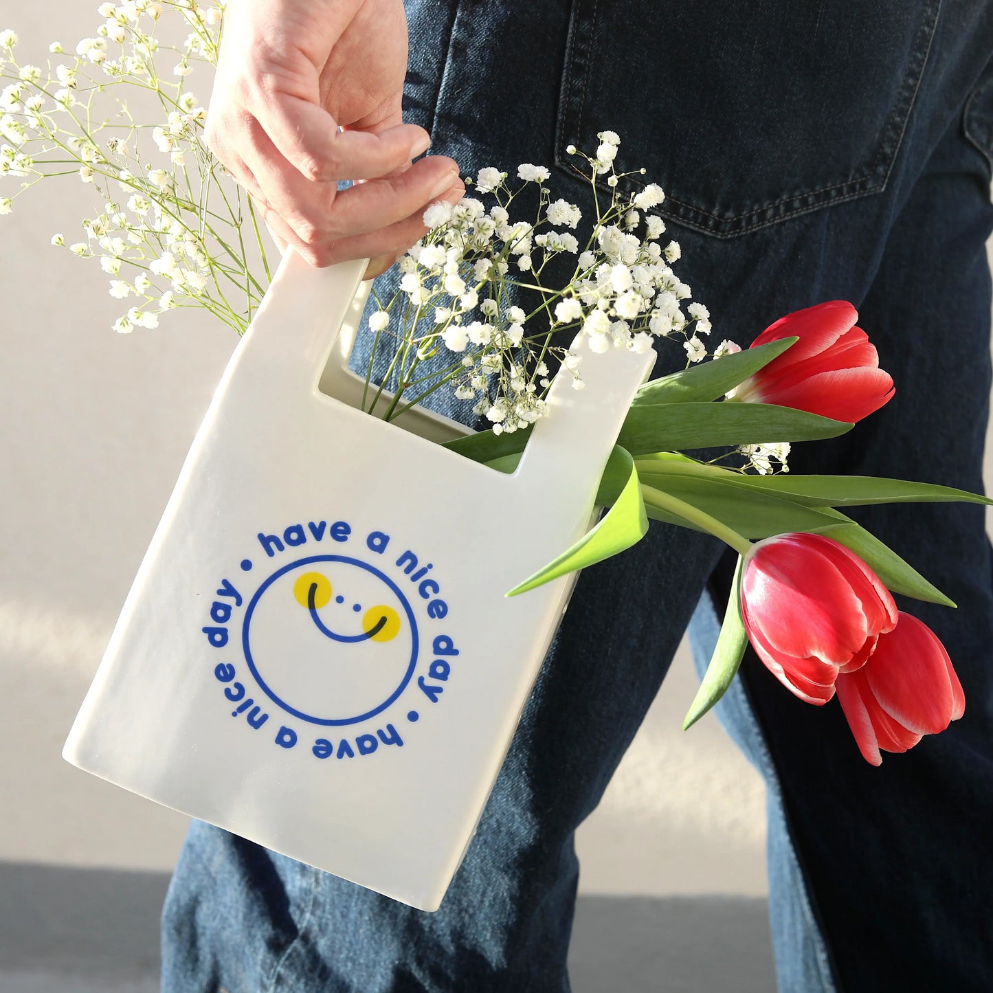 Fluid Market Bag Vase