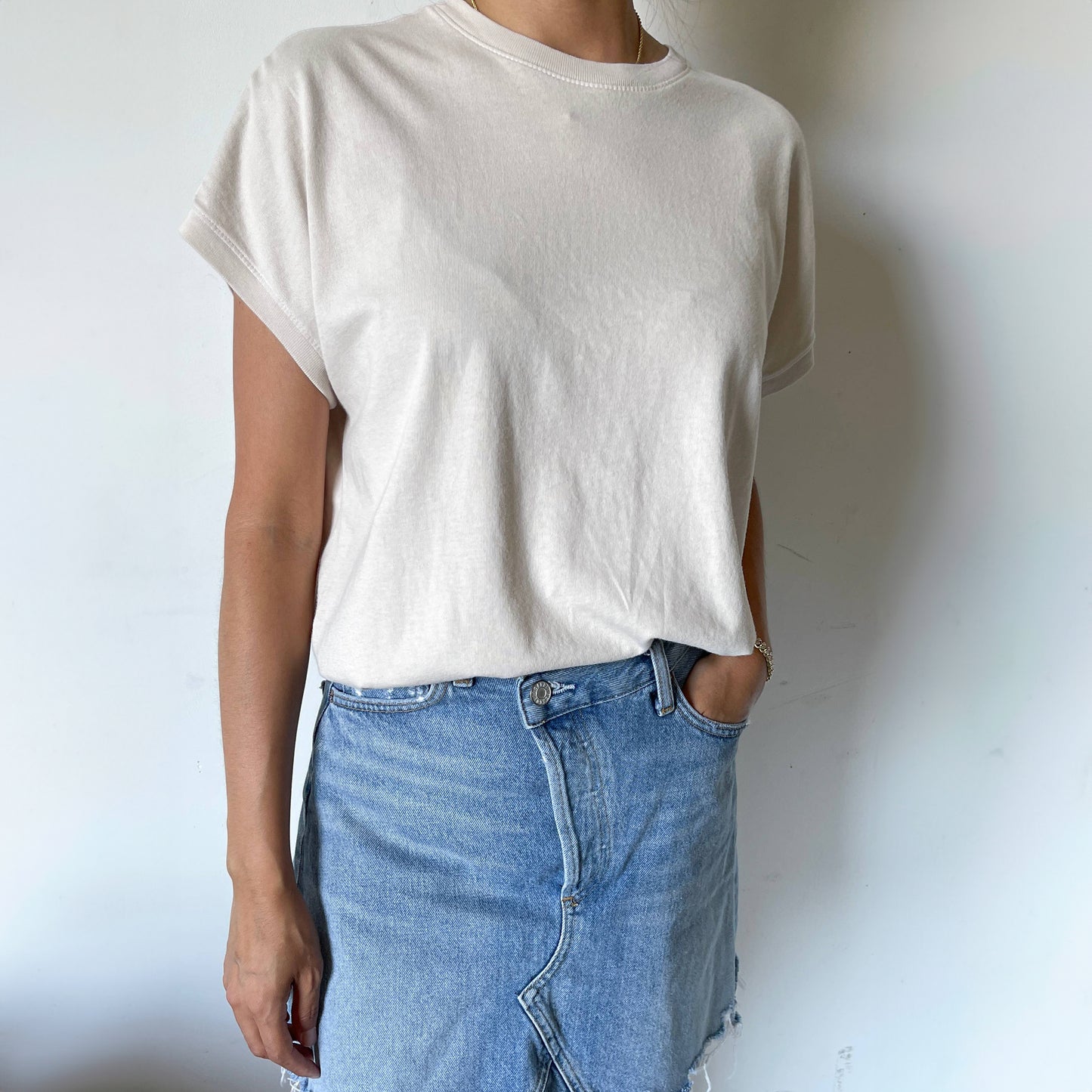 Le Bon Shoppe Vintage White Ease Tee