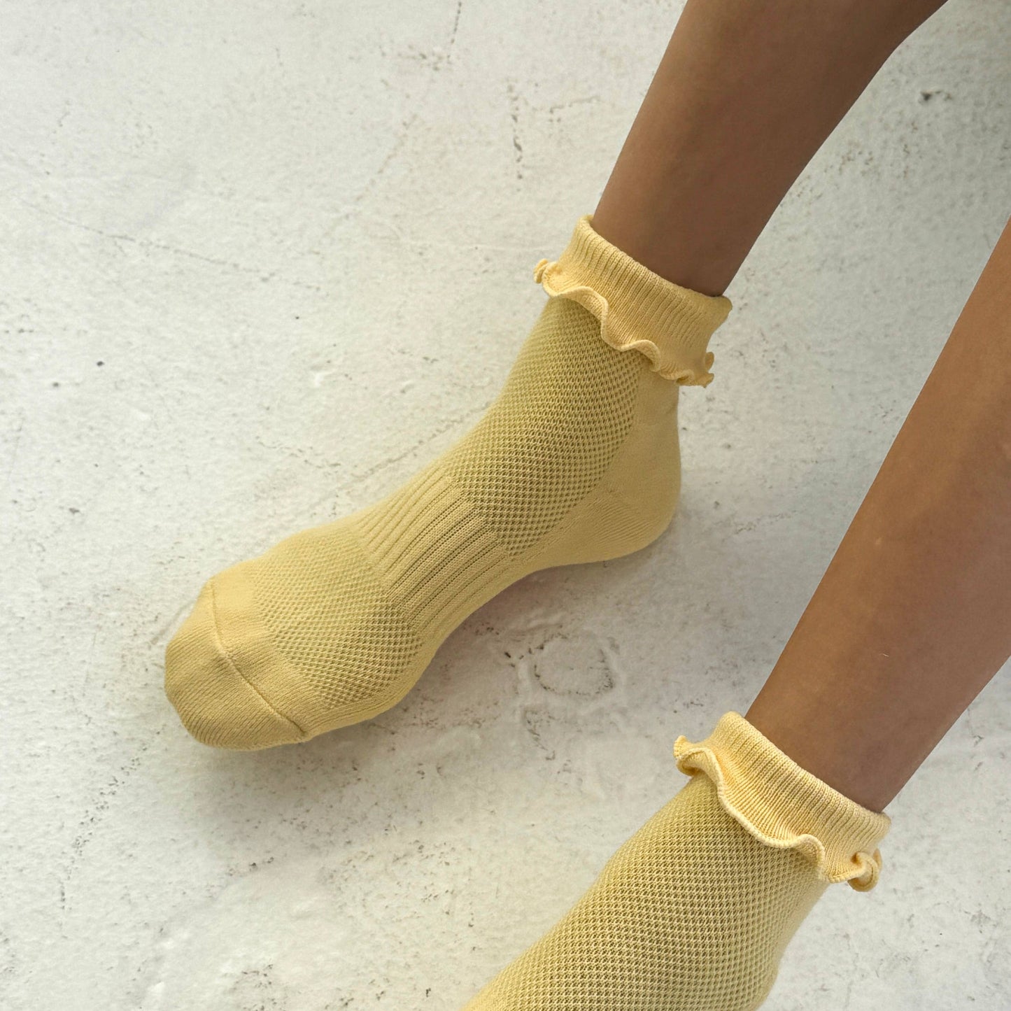 Le Bon Shoppe Banana Cream / Red Ruffled Hugger Crew Socks