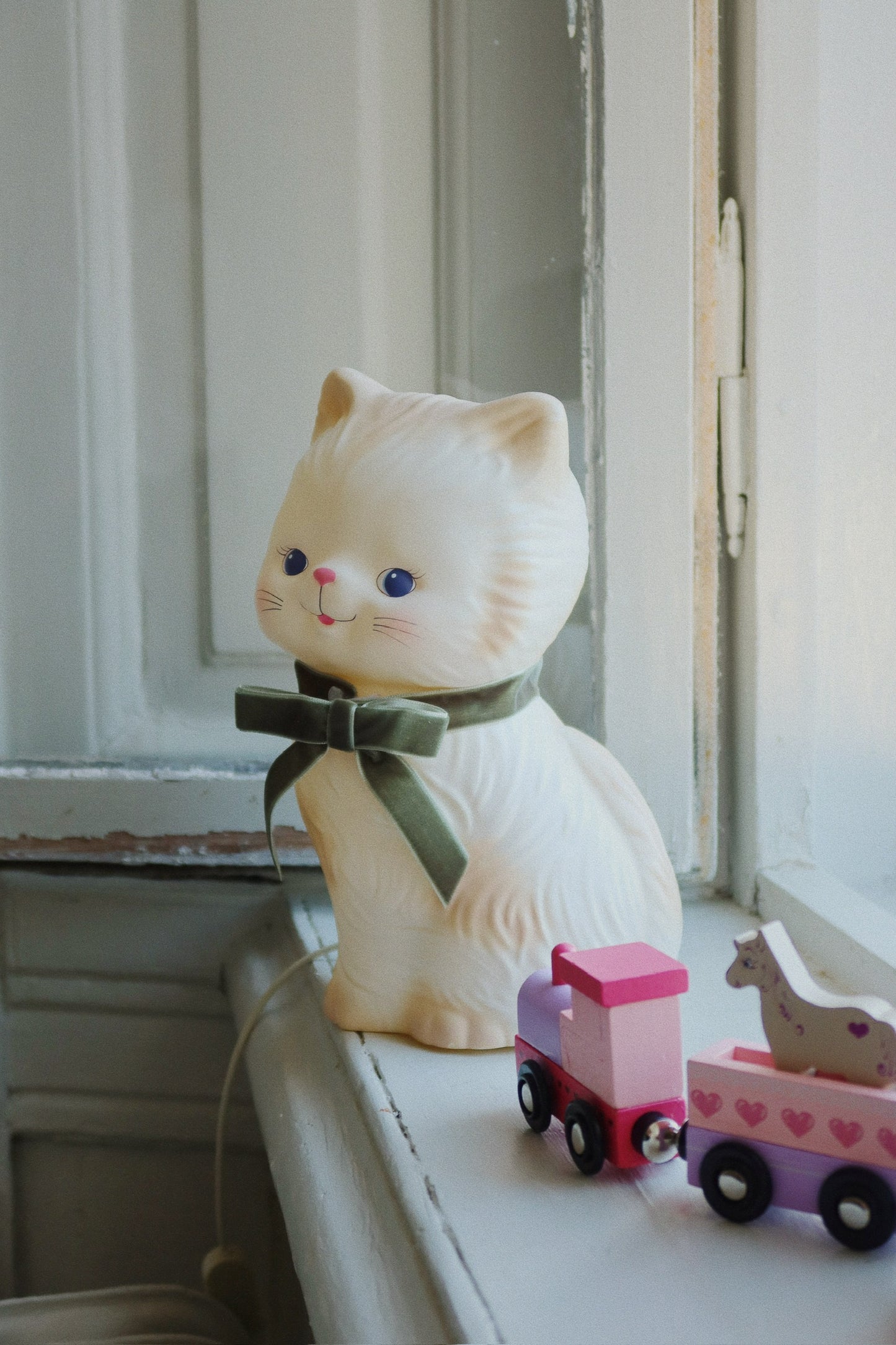 Konges Sløjd Cat Lamp