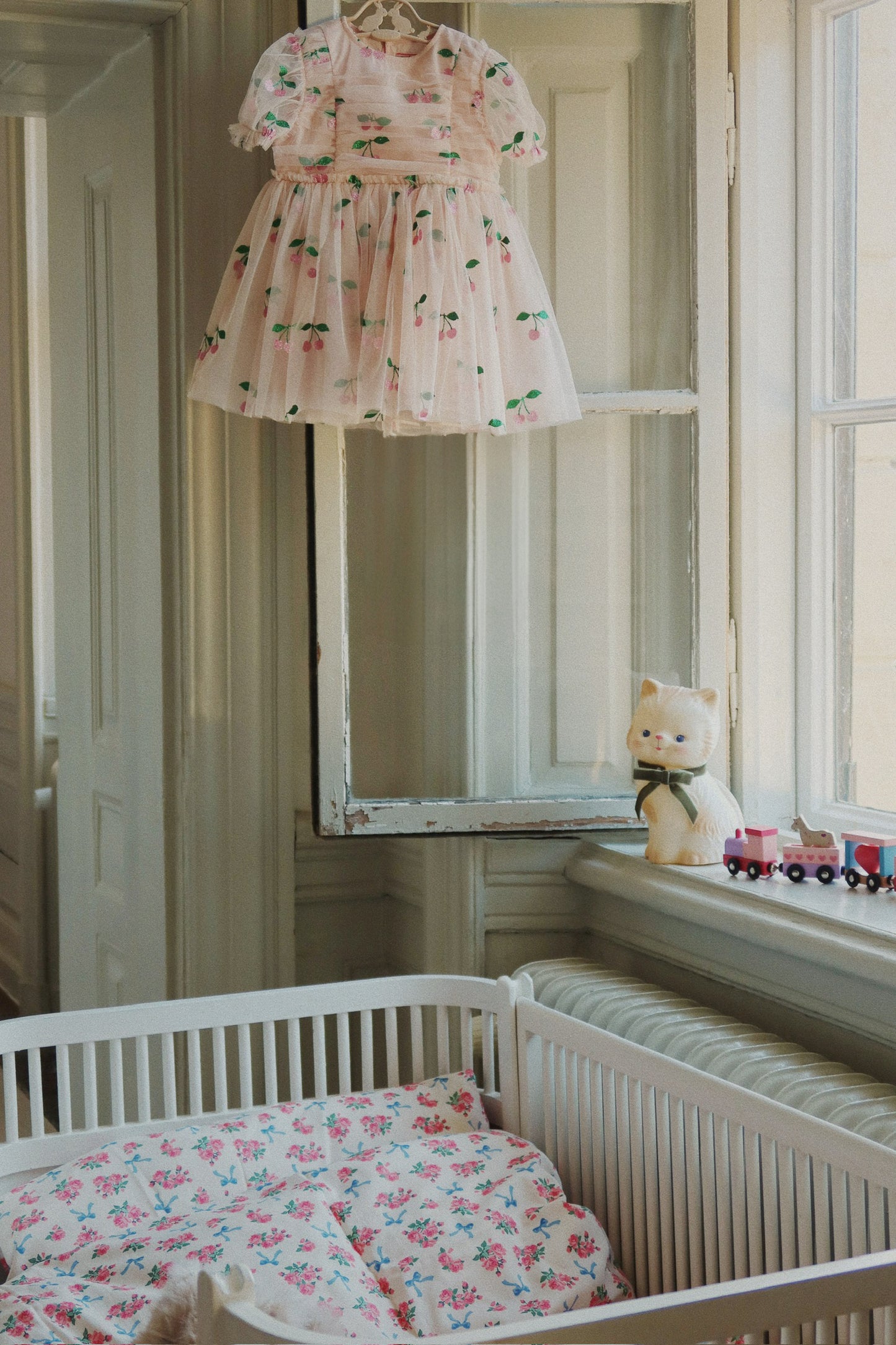 Konges Sløjd Cat Lamp